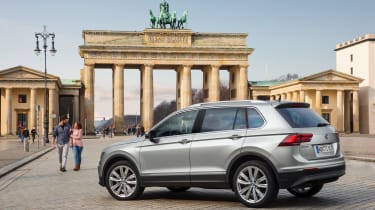 Volkswagen Tiguan 2016 - silver rear quarter