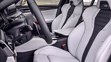 BMW M5 leaked - front seats