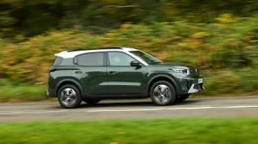 Citroen C3 Aircross UK - side action