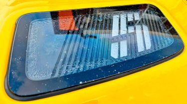 Renault 5 E-Tech Iconic Five - condensation under bonnet