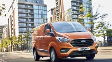 New 2017 Ford Transit Custom front tracking