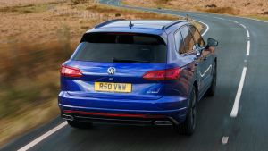 Volkswagen Touareg R - rear tracking