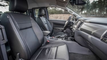 Ford Ranger 2016 seats