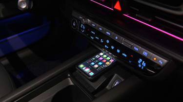 Hyundai Ioniq 6 - interior
