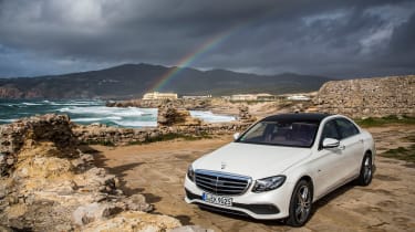 Mercedes E 350 e 2016 - front three quarter