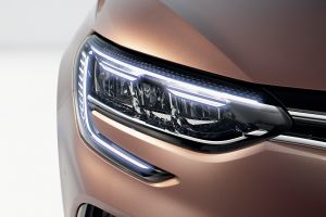 Renault Megane - front light