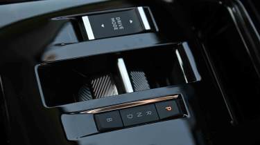 Citroen e-C4 - gear selector