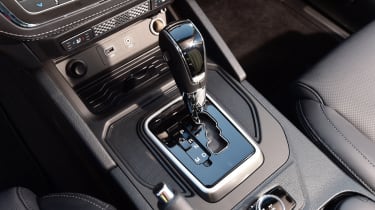 SsangYong Musso - gear lever
