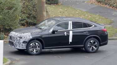 Mercedes GLC facelift - black side profile