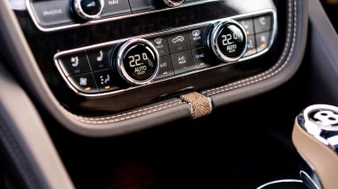 Bentley Bentayga Outdoor Pursuits collection - button