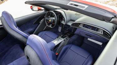 Ferrari Amalfi Spider - cabin