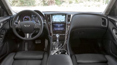 Infiniti Q50 S Hybrid Interior