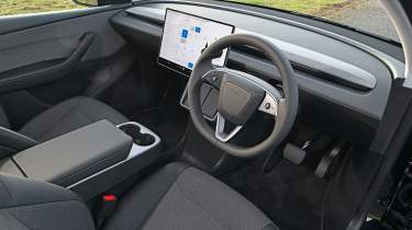 Tesla Model Y - dashboard