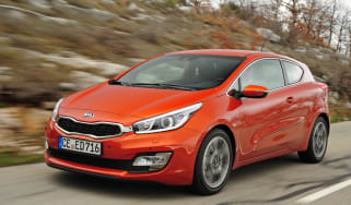 Kia Pro_cee'd front tracking