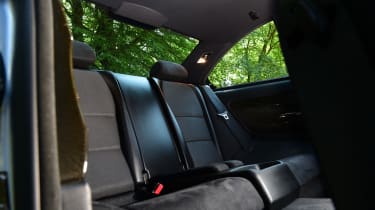 BMW M3 CSL - rear seats