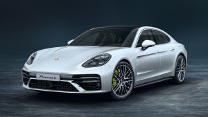 New%20Porsche%20Panamera%20Turbo%20S%20E-Hybrid-3.jpg