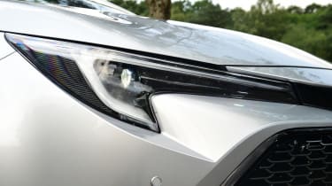 Toyota Corolla - headlight