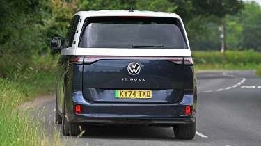 Volkswagen ID. Buzz Style LWB long-term test - rear tracking