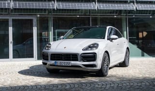 Porsche Cayenne E-Hybrid - front