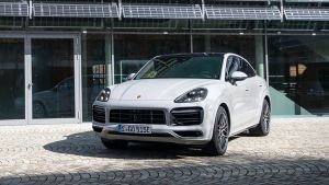 Porsche Cayenne E-Hybrid - front Porsche Cayenne E-Hybrid - front