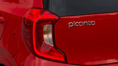 Triple test – Kia Picanto - tail light
