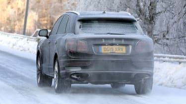 Bentley Bentayga - spies - rear tracking