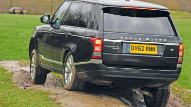 Range Rover rear cornering