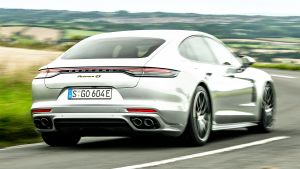 New%20Porsche%20Panamera%204S%20E-Hybrid%202020-25.jpg