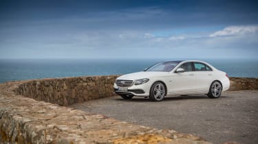 Mercedes E 350 e 2016 - front three quarter