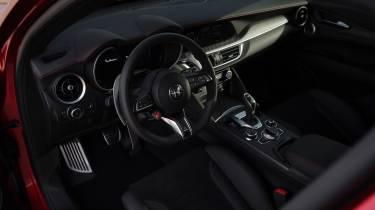 Alfa Romeo Stelvio Quadrifoglio Colleziones - interior