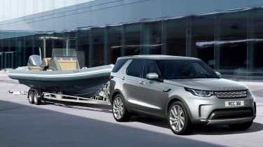Land Rover Discovery Commercial boat