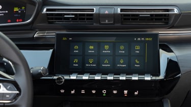 Peugeot 508 PSE - infotainment screen displaying apps menu