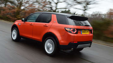 Used car hunter - Land Rover Discovery Sport rear tracking 