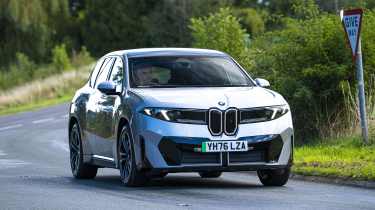New BMW iX3 40 M Sport - front cornering