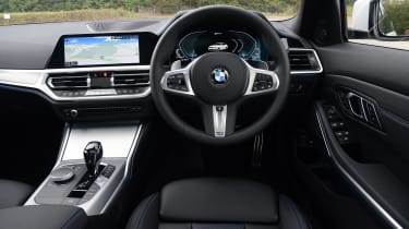 BMW 330e - interior