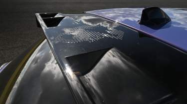 Abarth 600e Scorpionissima - rear spoiler 
