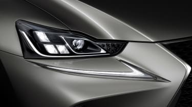 Lexus IS 2016 headlight