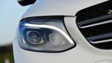 Mercedes GLC - front light detail