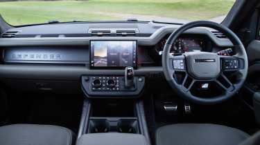 Land Rover Defender Octa - dash