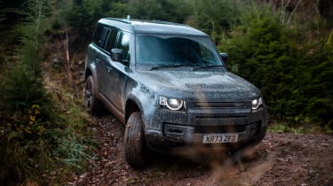 Land Rover Defender 130 P500 AWD - front off-roading