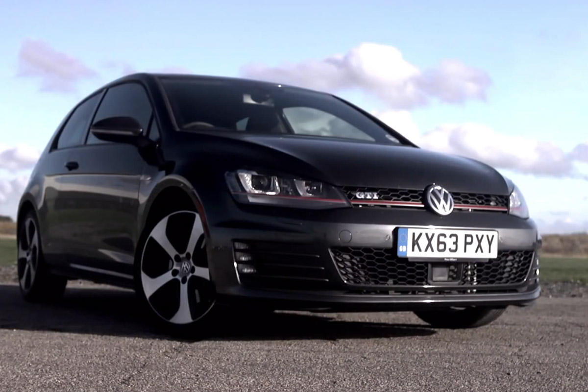 Volkswagen Golf GTI vs Performance Pack: video track 