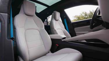 Porsche Macan Electric - front seats