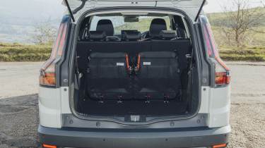 Dacia Jogger Hybrid 155 - boot