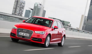 Audi A3 e-tron Sportback tracking