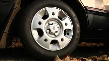 Ford Sierra - wheel