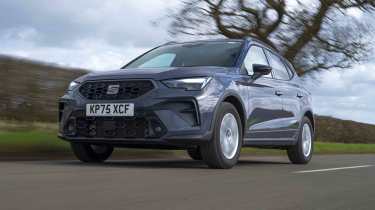 SEAT Arona - front tracking