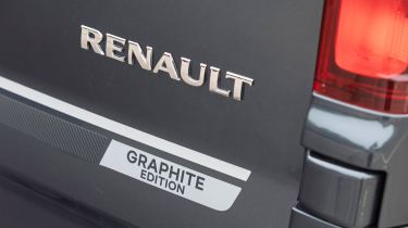 Renault Trafic Graphite Edition - rear detail