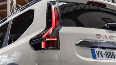 Dacia Jogger facelift - rear light