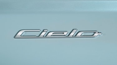 Maserati MC20 Cielo - Cielo badge