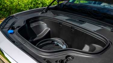 Mercedes GLC 400 - front boot